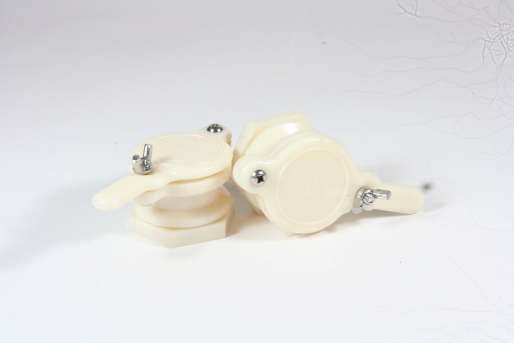 Nylon Honey Gate with wing nut- 1 1/2"
